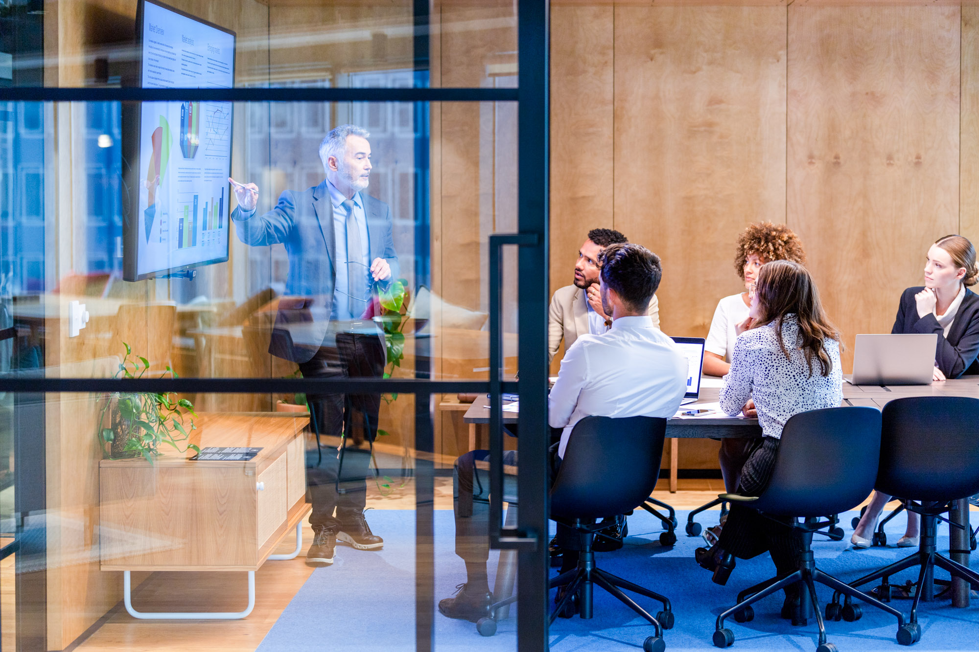 Background image for Engagement Optimizer